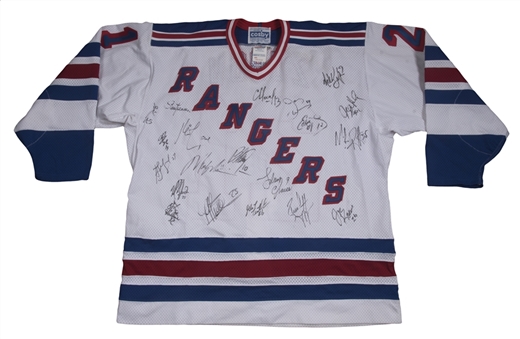 1994-95 New York Rangers Team Signed White Jersey With 20 Signatures Including Messier, Leetch, & Richter (JSA)